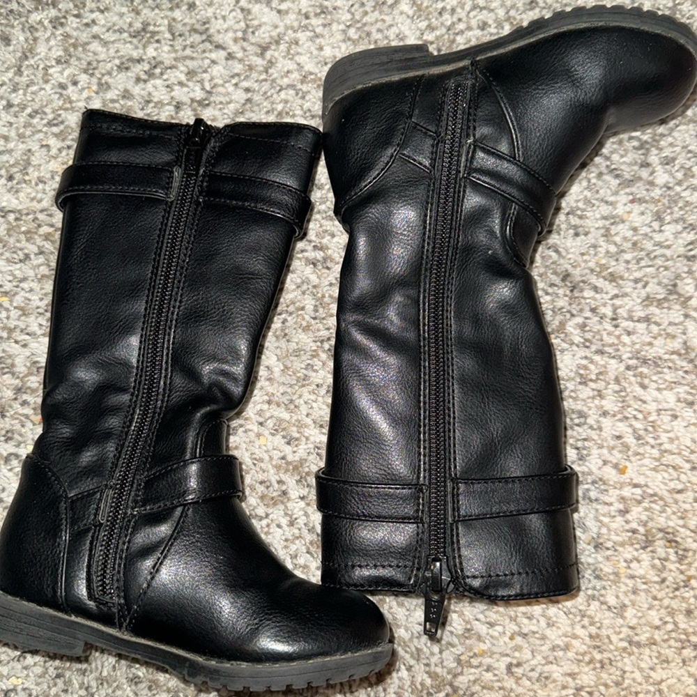 Toddler black boots, size 6, normal wear
